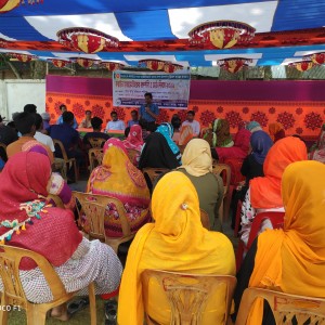 খামারযান্ত্রিকীকরনের মাধ্যমে ফসল উৎপাদন বৃদ্ধি ২য় পর্যায় প্রকল্প এর আওতায় কম্বাইন্ড হারভেস্টর যন্ত্রের প্রদর্শন ও মাঠ দিবস